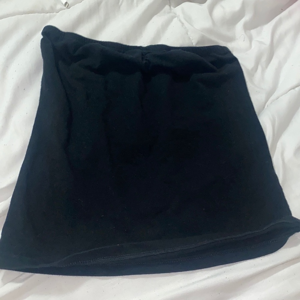 Black crop top